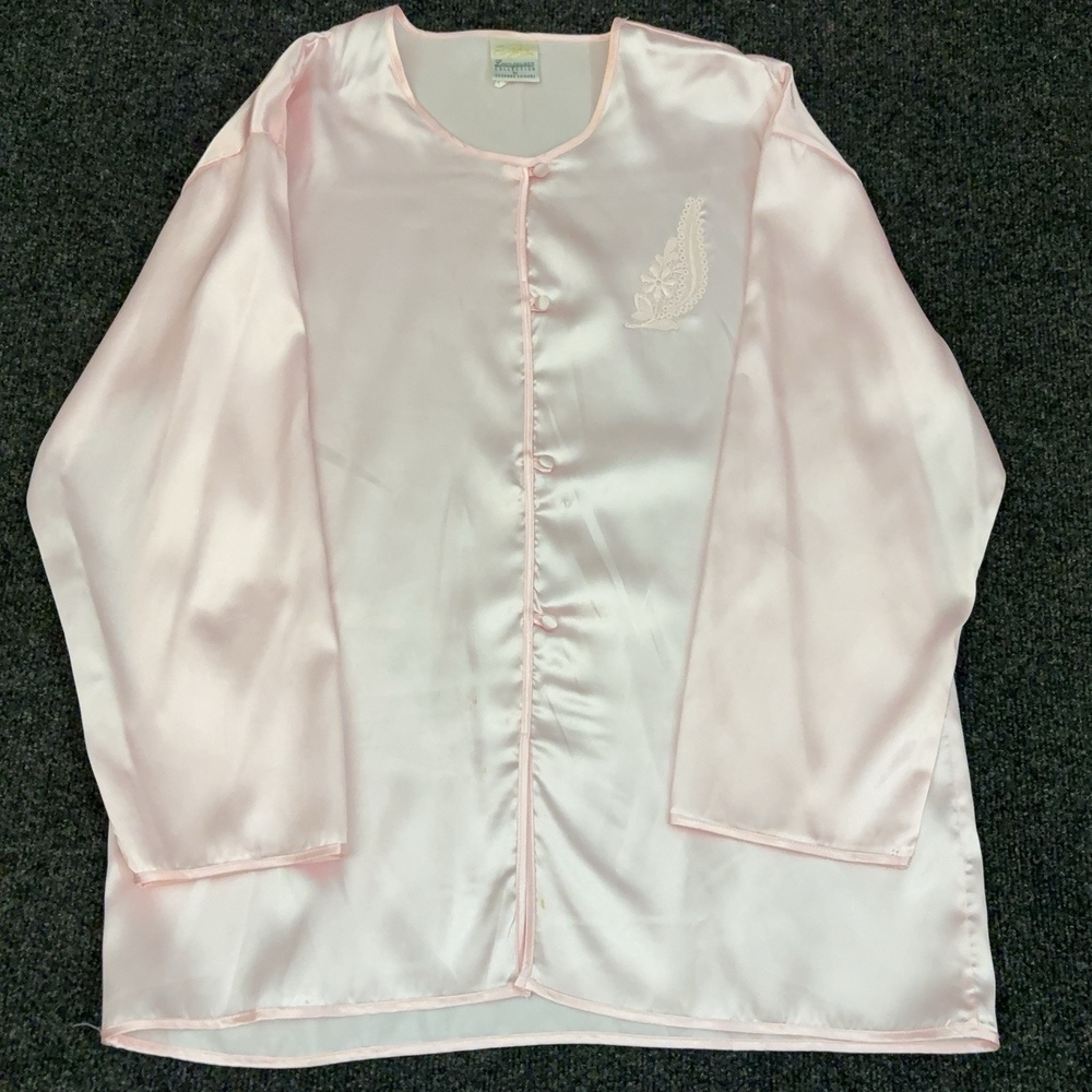 Vintage Suzanne Somers Pajama Set Womens M Pink Satin Button Front Embroidered